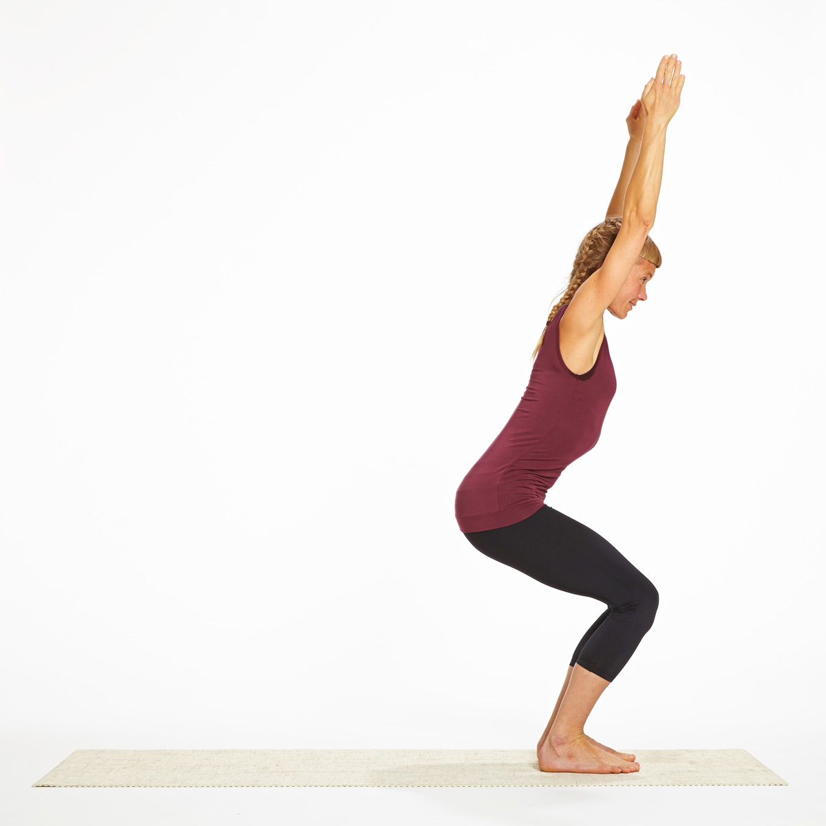 Follow This Tennis-Specific Yoga Sequence For Stronger Legs | TENNIS LIFE